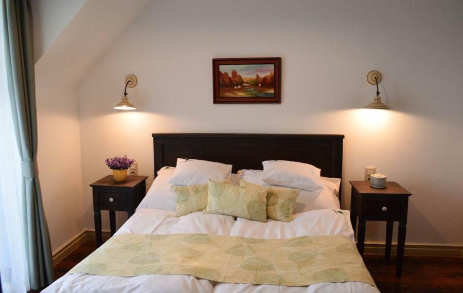Somhegyi Oereg Harsfak Major Vendeghaz B&B Bakonybél
