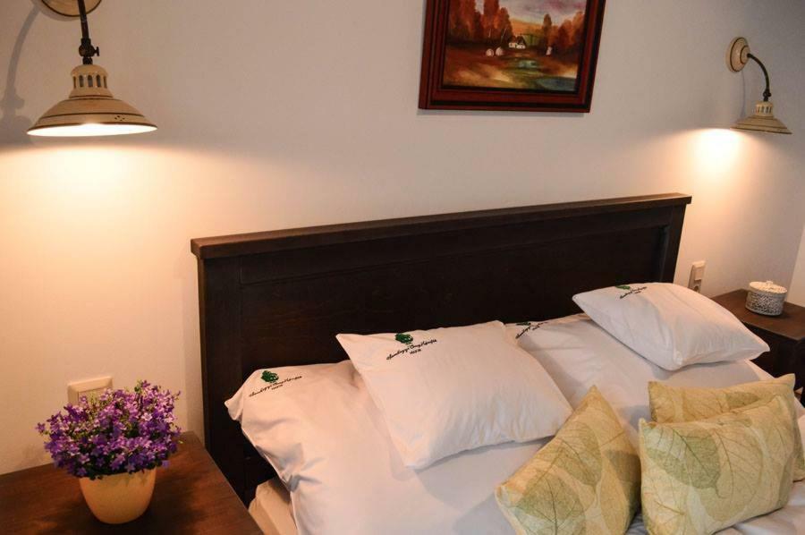 Somhegyi Oereg Harsfak Major Vendeghaz B&B
