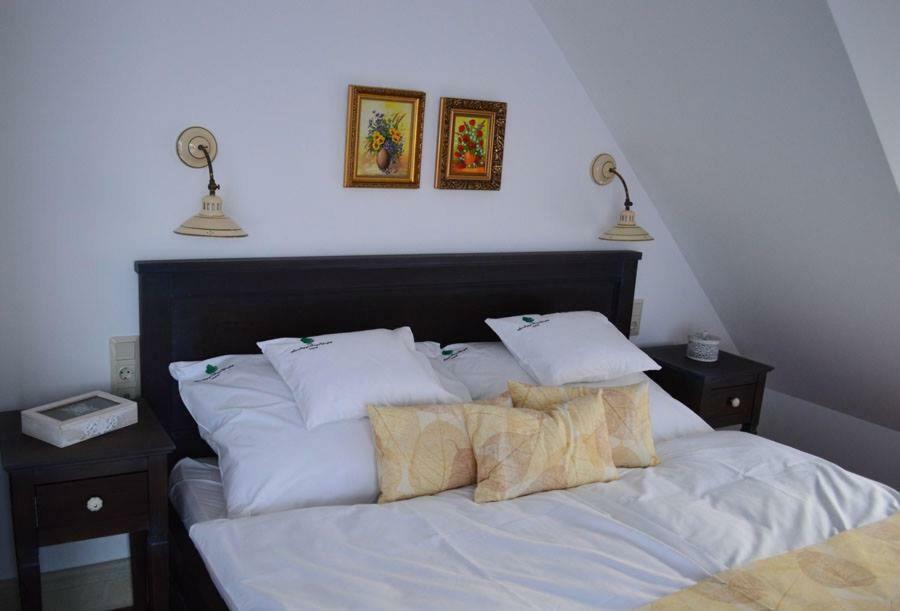 Somhegyi Oereg Harsfak Major Vendeghaz B&B *